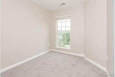 6 Robinson Circle Drive, Saint Louis, MO 63136 - Photo 35