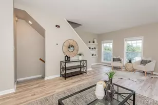 6 Robinson Circle Dr, Saint Louis, MO 63136 - Photo 9