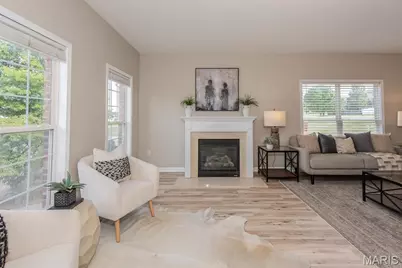 6 Robinson Circle Drive, Saint Louis, MO 63136 - Photo 7