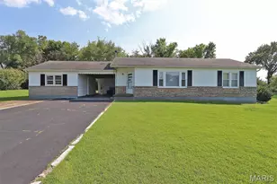 302 Fairview Ln, Desloge, MO 63601 - Photo 1