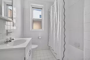 7521 Buckingham Dr, Saint Louis, MO 63105 - Photo 11