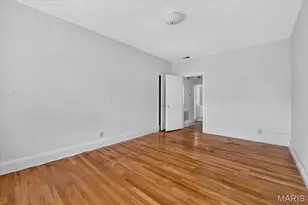 7521 Buckingham Dr, Saint Louis, MO 63105 - Photo 15