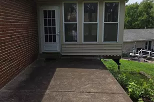 6778 Barnwood Dr, Hazelwood, MO 63042 - Photo 31