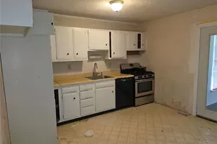 6778 Barnwood Dr, Hazelwood, MO 63042 - Photo 5