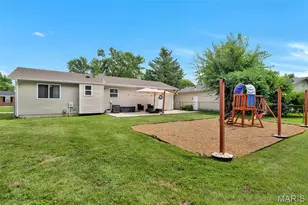 3027 Luxury Dr, Florissant, MO 63031 - Photo 31