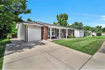 3027 Luxury Drive, Florissant, MO 63031 - Photo 37