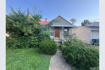 10593 Clarendon Avenue, Saint Louis, MO 63114 - Photo 1