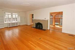 418 Mission Ct, University City, MO 63130 - Photo 13