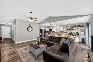 656 Rockshire Dr, Herculaneum, MO 63048 - Photo 13