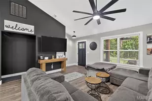 6156 J-M Ct, French Village, MO 63036 - Photo 5