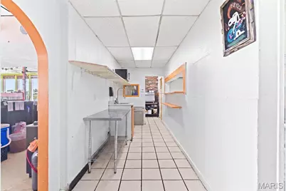 1909 N Service Road E, Saint Clair, MO 63077 - Photo 13