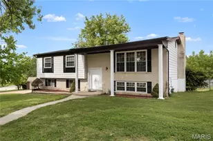 6018 Gatling Dr, Oakville, MO 63129 - Photo 3