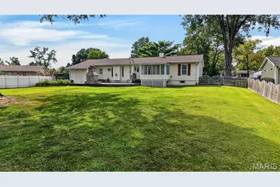 262 W Skyline Drive, Ballwin, MO 63011 - Photo 41