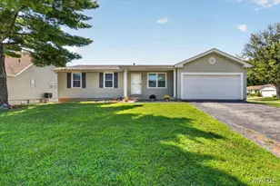 1 Hollow Tree Ct, Saint Peters, MO 63376 - Photo 1
