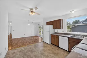 1 Hollow Tree Ct, Saint Peters, MO 63376 - Photo 7