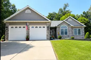 212 Victoria Dr, Troy, MO 63379 - Photo 1