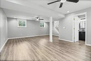 1460 Fox Run Dr, Florissant, MO 63033 - Photo 29