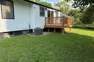 9356 Laramie Dr, Bellefontaine Neighbors, MO 63137 - Photo 11
