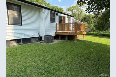 9356 Laramie Drive, Bellefontaine Neighbors, MO 63137 - Photo 13