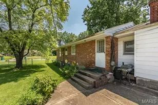 19 Forest Home Ct, Saint Louis, MO 63137 - Photo 23