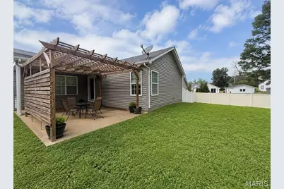 304 Kinley Drive, Farmington, MO 63640 - Photo 5