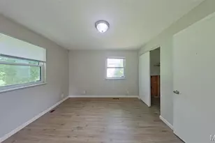 1057 Gabriel Dr, Ferguson, MO 63137 - Photo 11