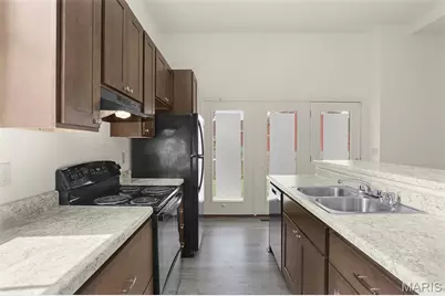 2704 McNair Avenue, Saint Louis, MO 63118 - Photo 9