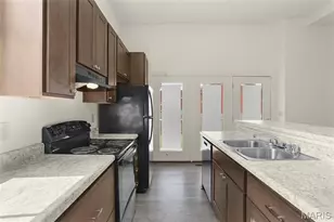 2704 McNair Ave, Saint Louis, MO 63118 - Photo 9