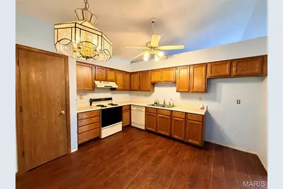 2211 Alexandria Court, O'Fallon, MO 63368 - Photo 5