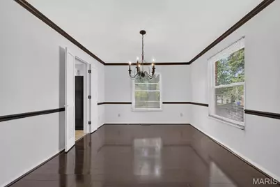 689 Henry Avenue, Ballwin, MO 63011 - Photo 7