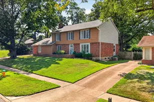 689 Henry Ave, Ballwin, MO 63011 - Photo 31