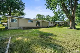 2528 Westrick Dr, Saint Louis, MO 63043 - Photo 37