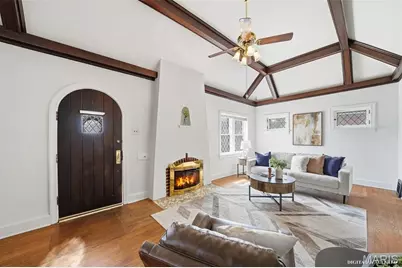 6437 Pernod Avenue, Saint Louis, MO 63139 - Photo 5