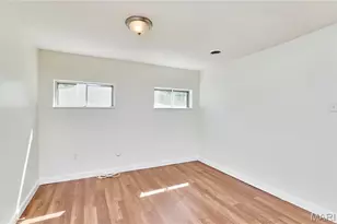 9527 Margo Ann Ln, Saint Louis, MO 63134 - Photo 9