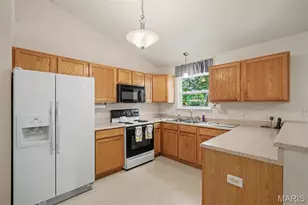 2180 Anthony Steven Ct, Warrenton, MO 63383 - Photo 9