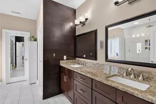 10450 Anzeiger Ave, Frontenac, MO 63131 - Photo 19