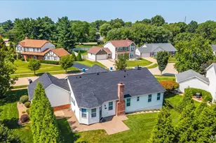 1346 Cherry Glen Ct, Chesterfield, MO 63017 - Photo 3