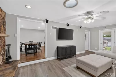 101 E Donaldson Drive, Saint Louis, MO 63129 - Photo 9