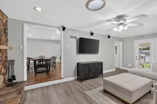 101 E Donaldson Dr, Saint Louis, MO 63129 - Photo 9