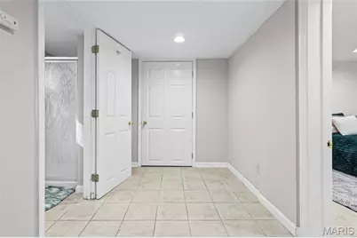 7118 Lindenwood Place, Saint Louis, MO 63109 - Photo 19