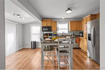 7118 Lindenwood Place, Saint Louis, MO 63109 - Photo 9