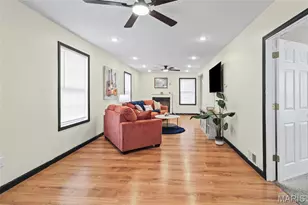 7118 Lindenwood Pl, Saint Louis, MO 63109 - Photo 7