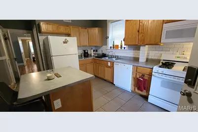 4731-4733 Alaska, Saint Louis, MO 63111 - Photo 3