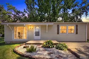 4 Matchlock Dr, Saint Peters, MO 63376 - Photo 1
