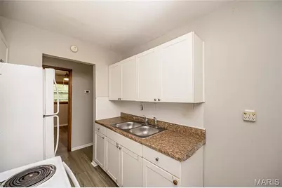 436 Shepley Drive, Saint Louis, MO 63137 - Photo 9