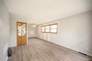 436 Shepley Dr, Saint Louis, MO 63137 - Photo 5
