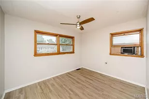 436 Shepley Dr, Saint Louis, MO 63137 - Photo 13