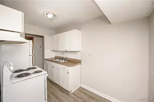 436 Shepley Dr, Saint Louis, MO 63137 - Photo 7