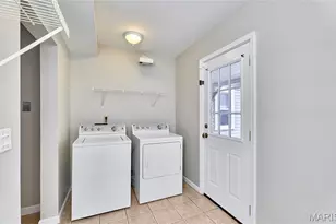 225 Houston St, Saint Charles, MO 63301 - Photo 17