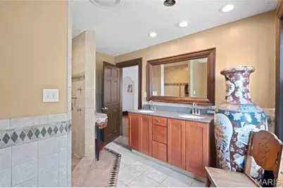 6120 Victoria Avenue, Saint Louis, MO 63139 - Photo 37